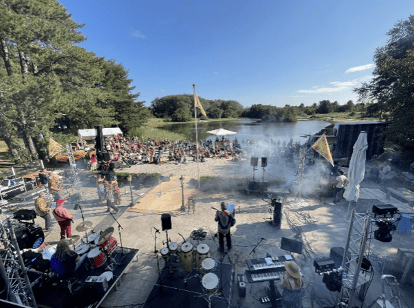 SEPTEMBER
Spetterend muziekfestival bij de Berkenplas https://www.rockaandeplas.nl